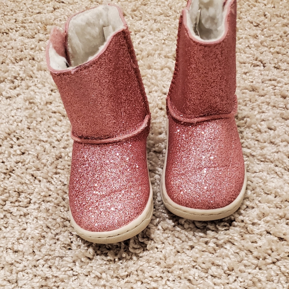 Boots - Picture 3 of 3